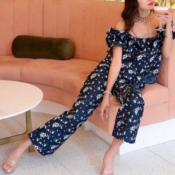 NWT Christy Lynn Jacquard Lorraine Floral Top Ruffle Blouse Size Medium - Picture 2 of 16